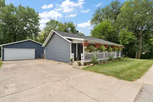 751 Bond Ave, Valparaiso, IN 46385 - Photo 2