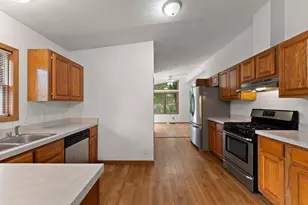 751 Bond Ave, Valparaiso, IN 46385 - Photo 8