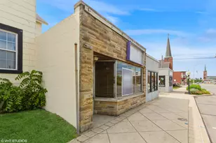 1213 Franklin St, Michigan City, IN 46360 - Photo 2