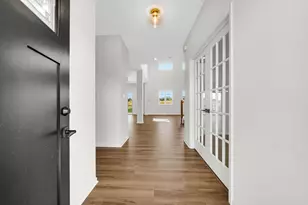 301 Holst Ln, Valparaiso, IN 46385 - Photo 2