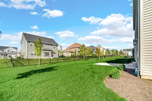 301 Holst Ln, Valparaiso, IN 46385 - Photo 28