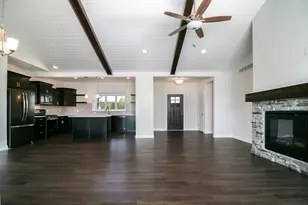 1761 Trailbrook Dr, Valparaiso, IN 46385 - Photo 4