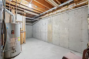 1121 Boxwood Dr, Munster, IN 46321 - Photo 34