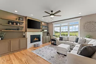 9192 Michigan Dr, Crown Point, IN 46307 - Photo 14