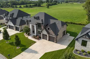 9192 Michigan Dr, Crown Point, IN 46307 - Photo 2