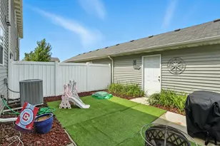 922 E 115th Pl, Crown Point, IN 46307 - Photo 20