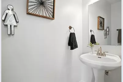 922 E 115th Place, Crown Point, IN 46307 - Photo 16