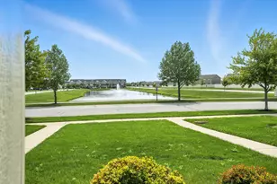 922 E 115th Pl, Crown Point, IN 46307 - Photo 2