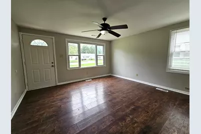 742 N Indiana Street, Griffith, IN 46319 - Photo 4