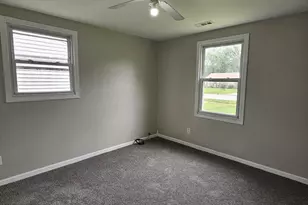 742 N Indiana St, Griffith, IN 46319 - Photo 10