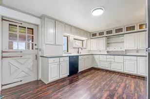 683 Waverly Rd, La Porte, IN 46350 - Photo 18