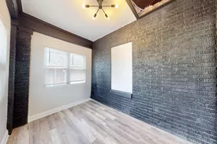 1379 Roosevelt Pl, Gary, IN 46404 - Photo 4