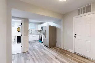 1379 Roosevelt Pl, Gary, IN 46404 - Photo 40