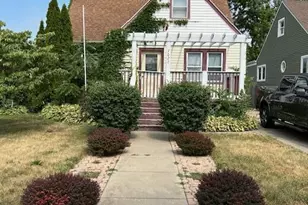 7027 Monroe Ave, Hammond, IN 46324 - Photo 1