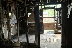 3912 Virginia St, Gary, IN 46409 - Photo 6