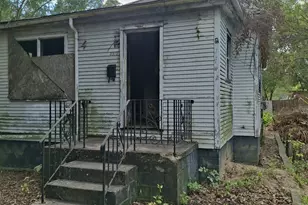 3912 Virginia St, Gary, IN 46409 - Photo 4