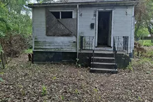 3912 Virginia St, Gary, IN 46409 - Photo 1