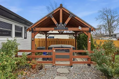 2949 W 76th Lane, Merrillville, IN 46410 - Photo 4