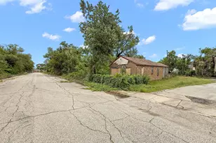 2180 Nichols Pl, Gary, IN 46407 - Photo 2