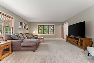 5338 E Lawler Ct, Demotte, IN 46310 - Photo 12