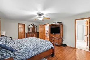 1480 W 82nd Pl, Merrillville, IN 46410 - Photo 12