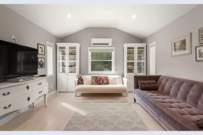 506 Washington Park Boulevard, Michigan City, IN 46360 - Photo 2