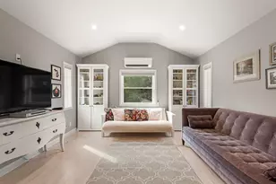 506 Washington Park Blvd, Michigan City, IN 46360 - Photo 2