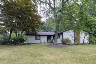 4270 Park Pl, Crown Point, IN 46307 - Photo 2