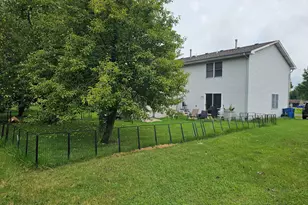 213-215 Burr Ct, Lowell, IN 46356 - Photo 4