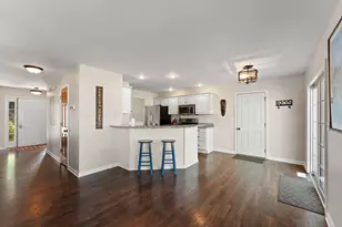 1544 Colonial Dr, Chesterton, IN 46304 - Photo 10