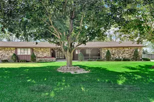 114 E Jersey St, Hanna, IN 46340 - Photo 4