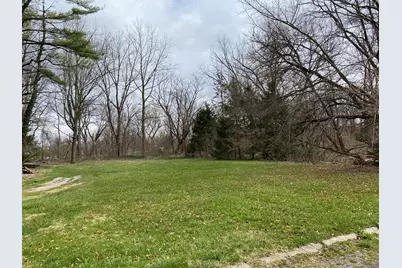 857 S Cedar Lane, Valparaiso, IN 46383 - Photo 1