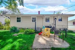 3443 43rd St, Highland, IN 46322 - Photo 18