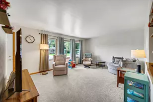 3443 43rd St, Highland, IN 46322 - Photo 2