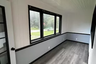 36 N Linda St, Hobart, IN 46342 - Photo 2