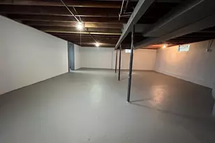 36 N Linda St, Hobart, IN 46342 - Photo 12