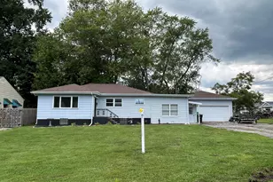 36 N Linda St, Hobart, IN 46342 - Photo 1