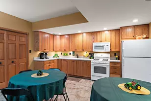 528 W 100 N, Valparaiso, IN 46385 - Photo 32