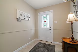 1506 Del Vista Dr, Valparaiso, IN 46385 - Photo 4