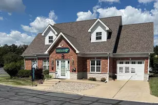 470 Vale Park Rd, Valparaiso, IN 46385 - Photo 2