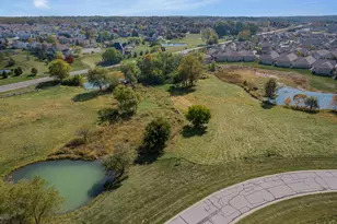 2955 Spring Rain Ct, Valparaiso, IN 46385 - Photo 1