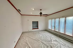 8000 Forest Ave, Gary, IN 46403 - Photo 12