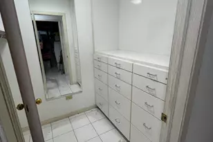 8000 Forest Ave, Gary, IN 46403 - Photo 18