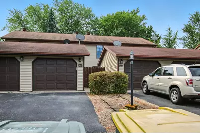 2110 Yorktowne Drive, Valparaiso, IN 46383 - Photo 2