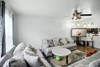 2110 Yorktowne Drive, Valparaiso, IN 46383 - Photo 8