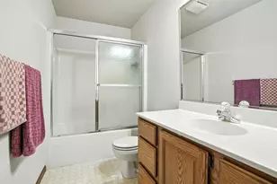 622 Brookside Dr, Crown Point, IN 46307 - Photo 16