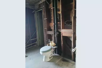 2243 W 10th Place, Gary, IN 46404 - Photo 28