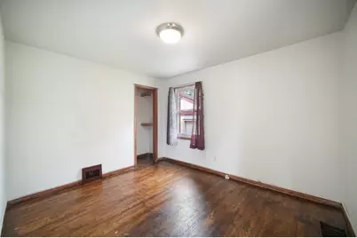 7230 McLaughlin Avenue, Hammond, IN 46324 - Photo 8