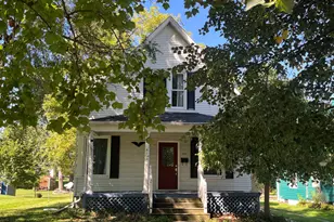 484 Grove Ave, Valparaiso, IN 46385 - Photo 1