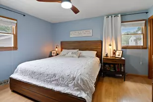 1710 Peachtree Dr, Valparaiso, IN 46383 - Photo 12